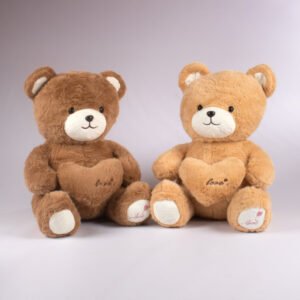 Peluche Oso con Corazón 65 cm