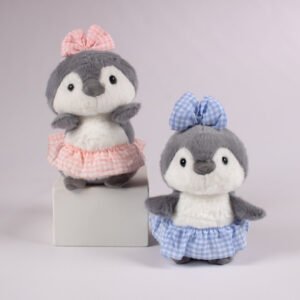 Peluche Pingüino con Vestido 20 cm
