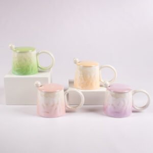 Taza con Tapa y Cuchara Diseño Texturizado Perlado 320 ml
