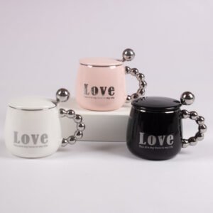 Taza con Tapa y Cuchara Diseño Love Asa Perlada 400 ml