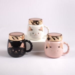 Taza con Tapa Metálica Diseño Gatito 380 ml