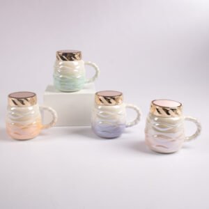 Taza con Tapa Metálica Diseño Ondas Degradadas 500 ml