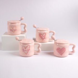 Taza con Tapa y Cuchara Diseño Corazón Love 380 ml